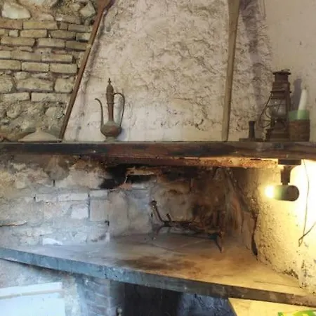 Immersa Nel Tra E Assisi *