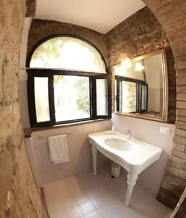 Immersa Nel Tra E Assisi Spello